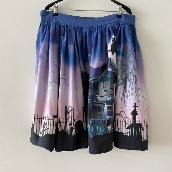 SOLD Unique Vintage Haunted Mansion Skirt - Picture 8 of 9